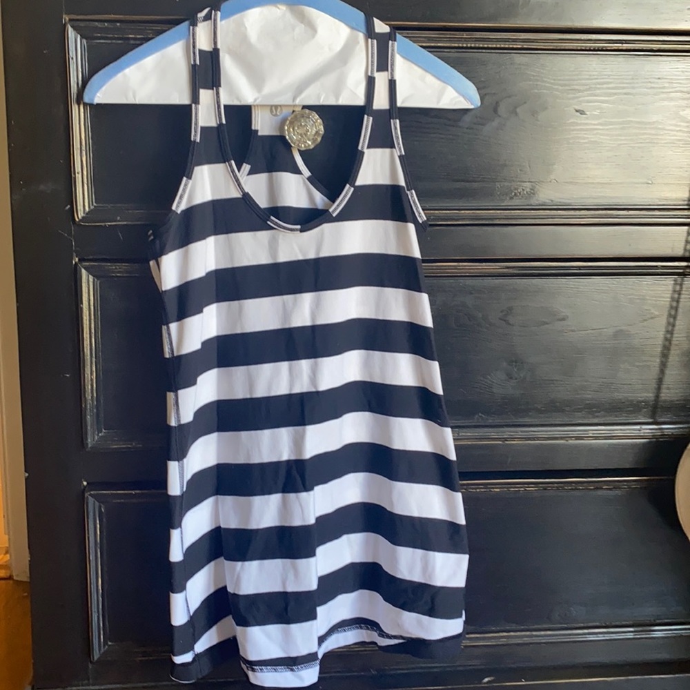 Lululemon black and white striped tank